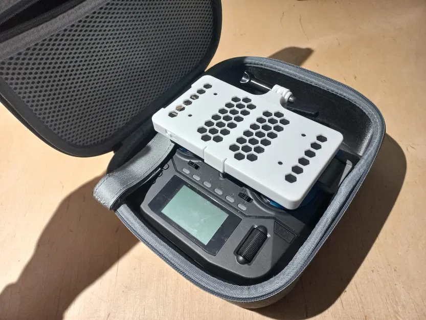 GIÁ ĐỠ MÀN HÌNH FPV CHO RADIOMASTER BOXER - Image 3