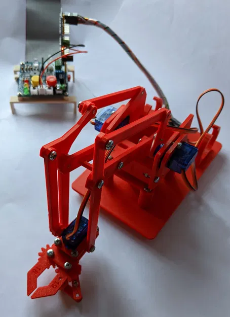 Cánh tay robot điều khiển bởi Raspberry Pi - Image 9