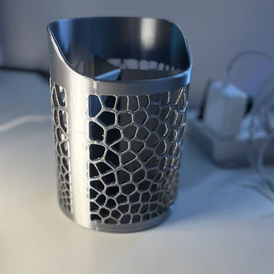 Ống cắm bút Voronoi