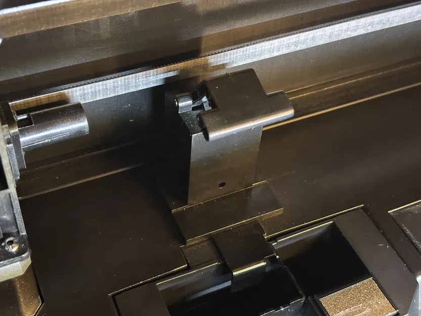 Nắp Chắn Khe Hở Phía Sau Buồng In Cho Qidi Plus 4 - Image 2