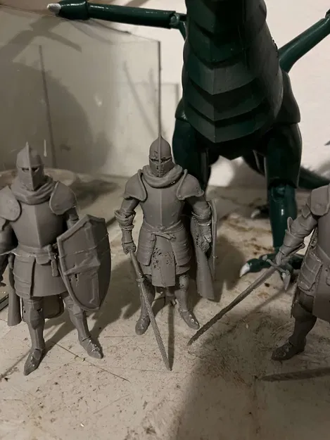 Mô hình Hiệp sĩ cầm kiếm và khiên - Lấy cảm hứng từ Kingdom Come - Image 4