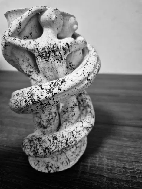 Tác phẩm điêu khắc Circle of Love - Image 2