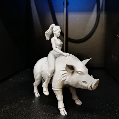 Boar Rider – Tượng nữ chiến binh cưỡi heo rừng siêu chi tiết