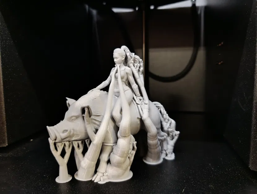 Boar Rider – Tượng nữ chiến binh cưỡi heo rừng siêu chi tiết - Image 4