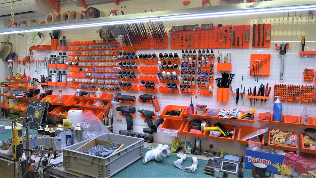 Bộ hệ thống giá treo Pegboard đa năng cho xưởng làm mô hình - Image 2