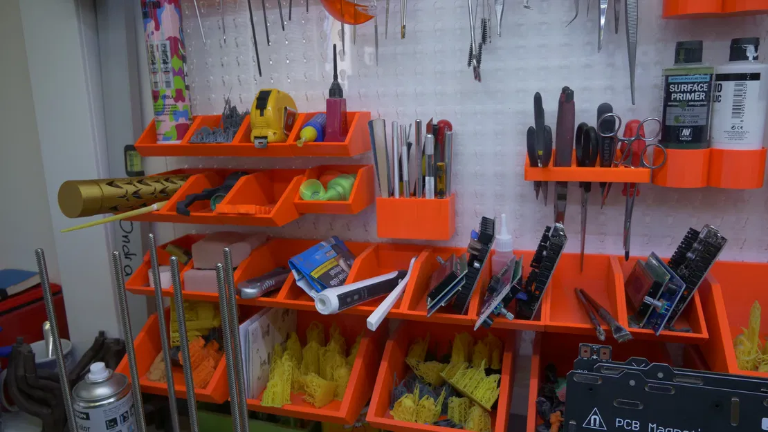 Bộ hệ thống giá treo Pegboard đa năng cho xưởng làm mô hình - Image 11