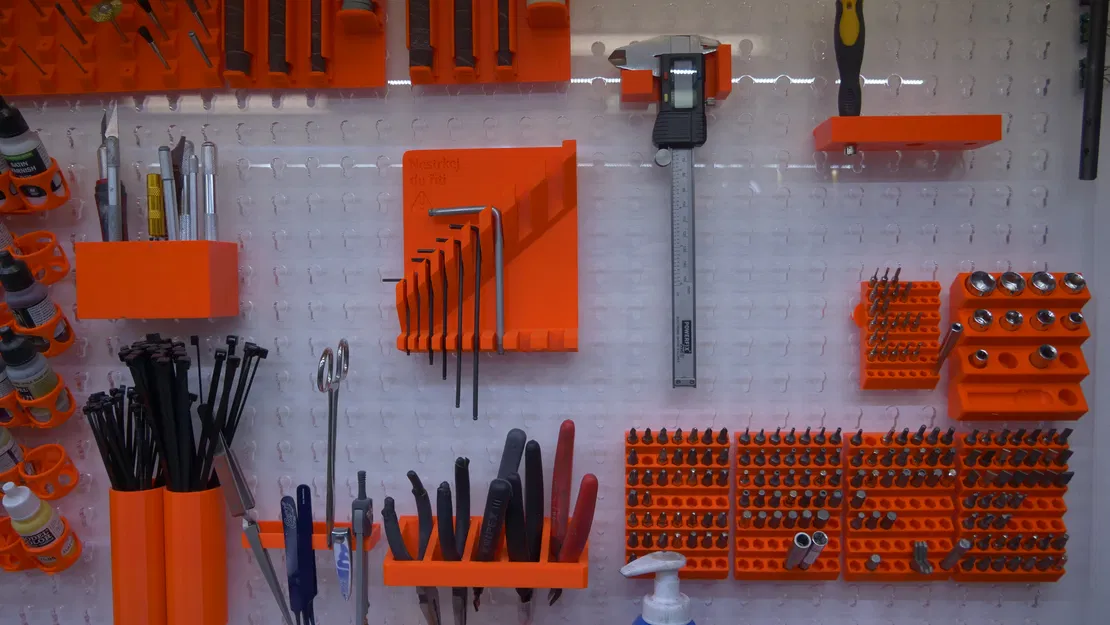 Bộ hệ thống giá treo Pegboard đa năng cho xưởng làm mô hình - Image 12