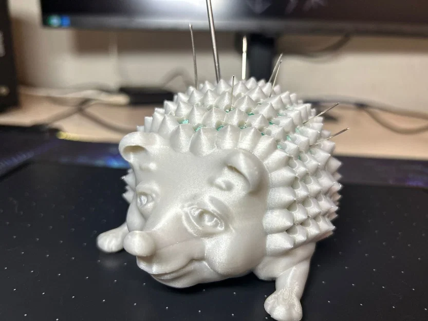 Mô hình nhím cắm kim khâu 3D (Hedgehog Needle Organizer) dễ thương - Image 1