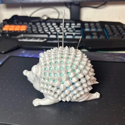 Mô hình nhím cắm kim khâu 3D (Hedgehog Needle Organizer) dễ thương
