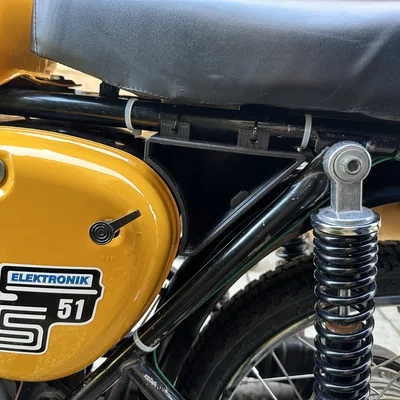 Hộp đựng dụng cụ cho Simson S51 (có khóa)