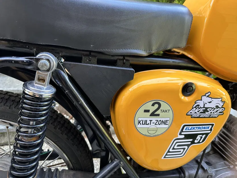 Hộp đựng dụng cụ cho Simson S51 (có khóa) - Image 4