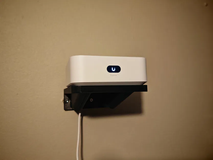 Kệ gắn tường tối ưu cho thiết bị UniFi Express 7 (UX7) - Image 3