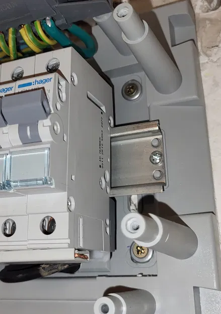 Ngàm Gắn Thiết Bị Lên Thanh Ray DIN (DIN Rail L Mount) - Image 2