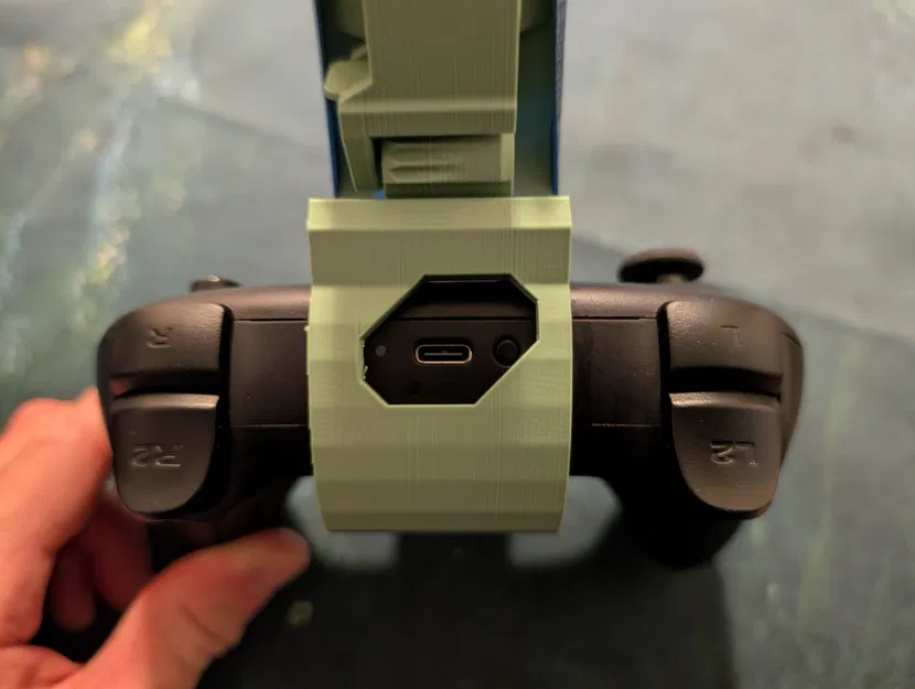 Giá đỡ điện thoại cho tay cầm chơi game có thể điều chỉnh góc (Over-engineered) - Image 5