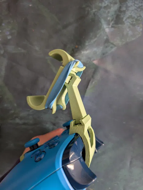 Giá đỡ điện thoại cho tay cầm chơi game có thể điều chỉnh góc (Over-engineered) - Image 8