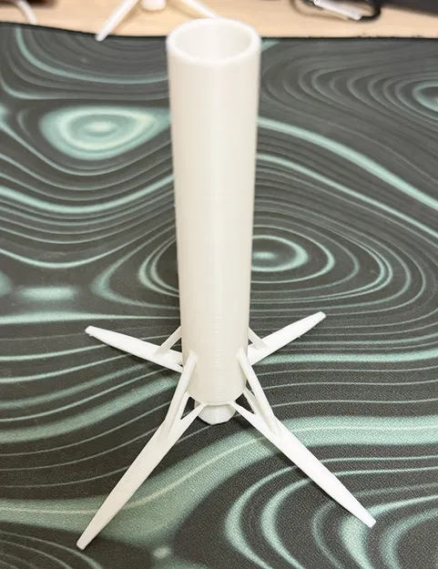 Ống cắm bút hình tên lửa độc đáo cho bàn làm việc - Image 3