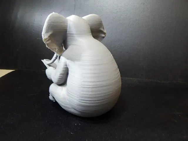 Mô hình chú voi ngồi đọc sách trang trí bàn làm việc siêu xinh - Image 2