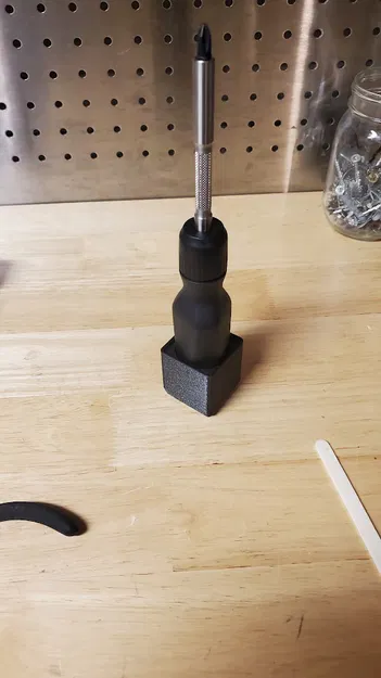 Đế giữ tua vít LTT chuẩn Gridfinity 1x1 tiện lợi - Image 1