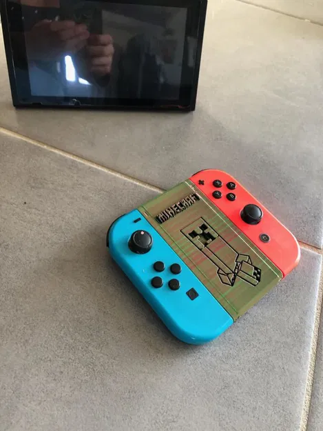 Ốp lưng Joy-Con chủ đề Minecraft cho Nintendo Switch (In 3D) - Image 1