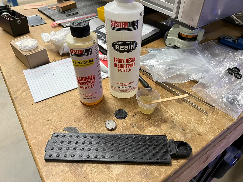 Dụng cụ cho cá biển ăn rong/nori (Dạng đứng, hít nam châm, 2 phiên bản Standard và Mini) - Image 3