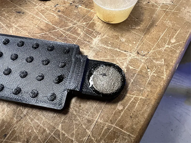 Dụng cụ cho cá biển ăn rong/nori (Dạng đứng, hít nam châm, 2 phiên bản Standard và Mini) - Image 4