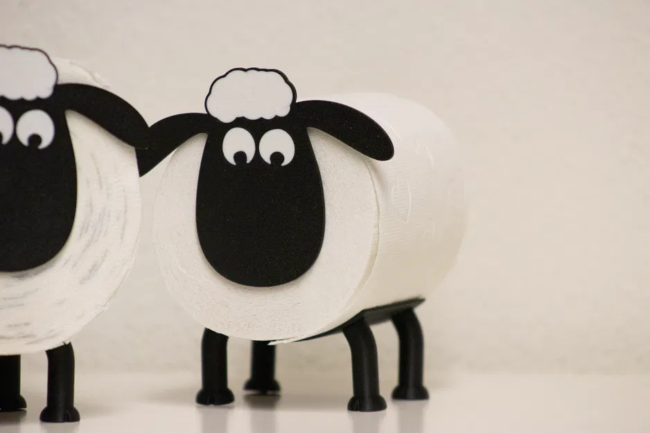 Giá đỡ giấy vệ sinh hình chú cừu 3D - Klopapier Schaf đáng yêu - Image 1