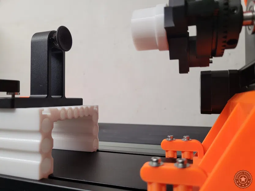 Bộ đế nâng xTool RA2 Rotary Riser - Image 3