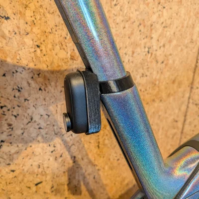 Ngàm gắn camera Insta360 Go3 cho xe đạp Trek Domane Gen 3