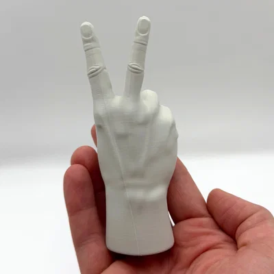 Tượng Bàn Tay Hình Chữ V (Peace Sign) – Đồ trang trí tối giản