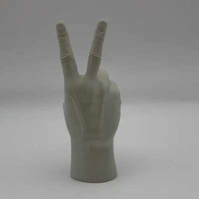 Tượng Bàn Tay Hình Chữ V (Peace Sign) – Đồ trang trí tối giản