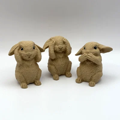 Bộ Ba Thỏ Siêu Đáng Yêu (Three Cute Bunnies)