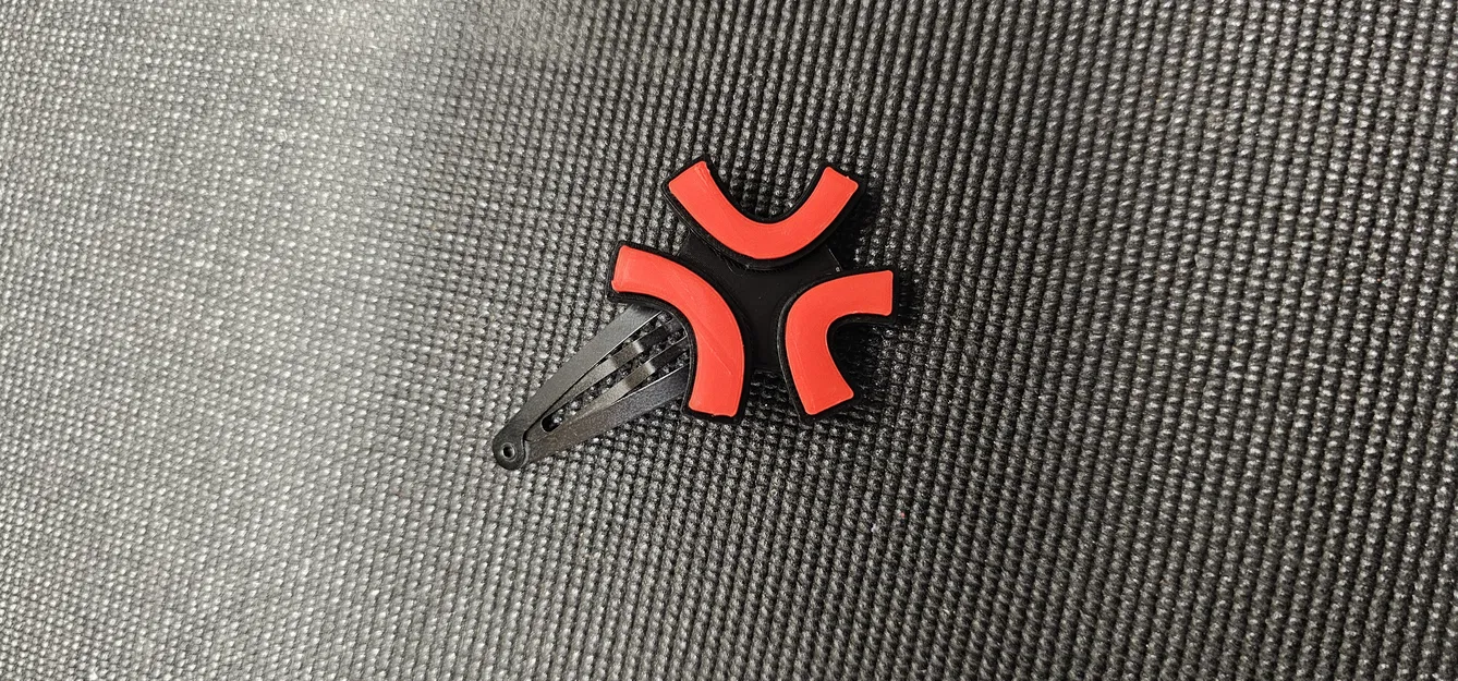 Phụ kiện kẹp tóc biểu tượng giận dữ Anime độc đáo - Image 1