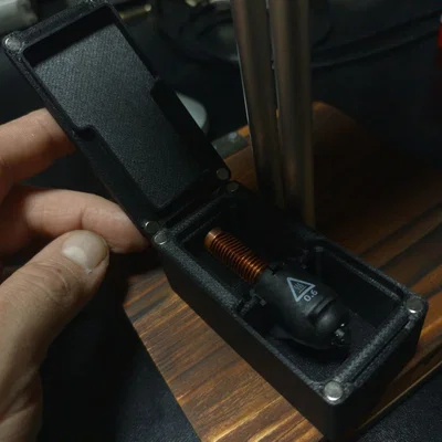 Hộp đựng đầu phun cho Flashforge Adventurer 5m với khóa nam châm