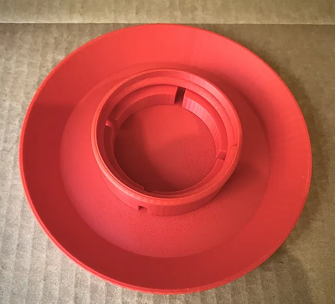 Dụng cụ cho gà uống nước (Chicken Waterer) - Image 5