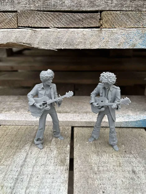 Mô hình nghệ sĩ guitar Jimi Hendrix - Image 1