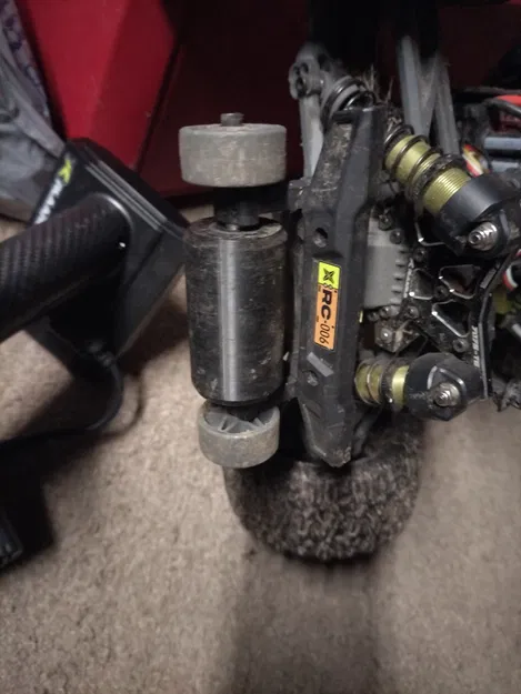 Bánh lăn trung tâm cho Wheelie Bar xe Rlaarlo Omni Terminator - Image 1