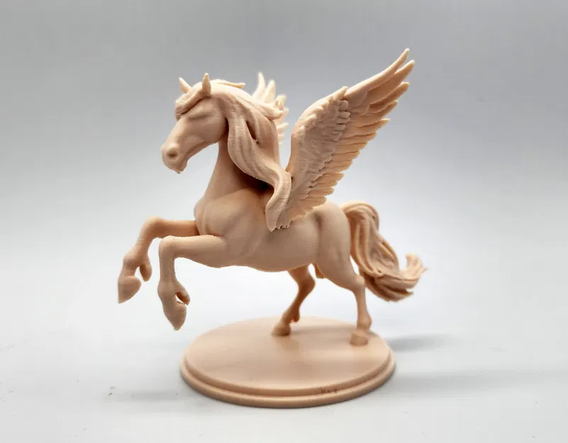 Tượng Pegasus tung cánh - Image 5