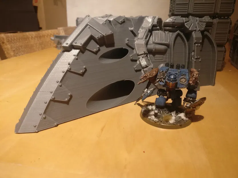 Mô hình xác tàu không gian Gothic - Phần mũi (Gothic spaceship wreck C nose) - Image 5