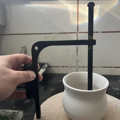 Thước đo độ dày đáy bình gốm đơn giản