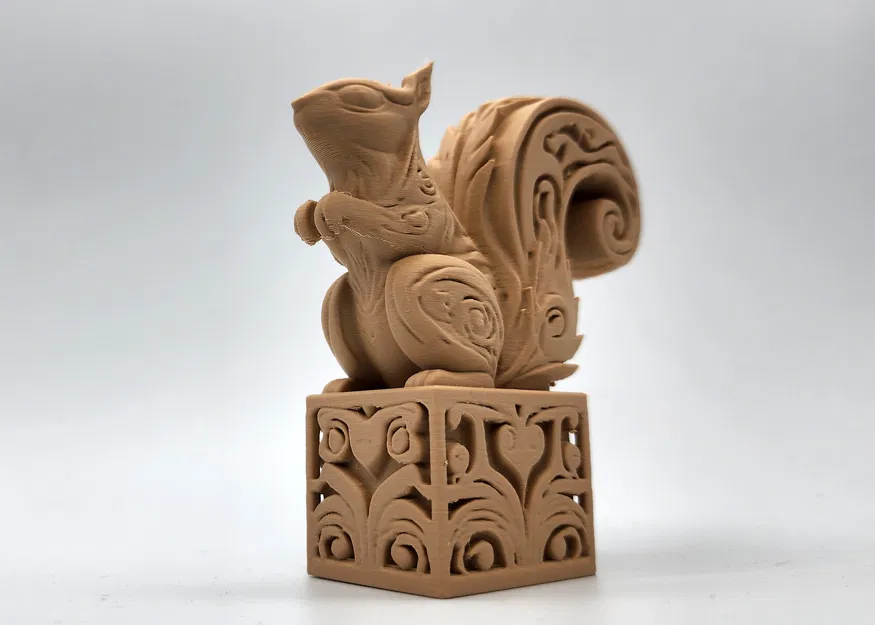 Mô hình chú sóc chạm khắc gỗ trên hộp - Image 4