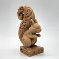 Tượng chú sóc chạm khắc gỗ tinh xảo dùng in 3D trang trí - Thumbnail 1