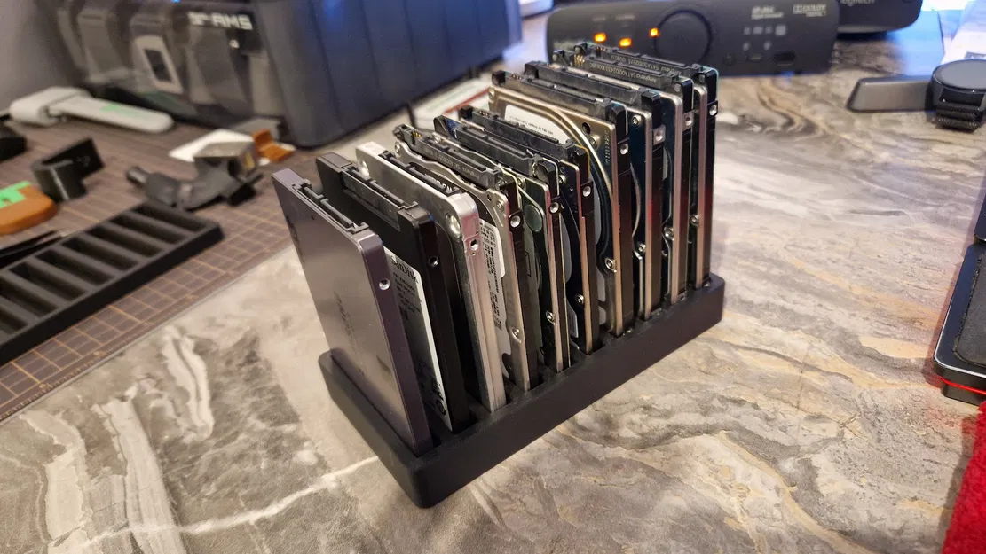 Khay Đựng Ổ Cứng SSD HDD 2.5 inch - Giải Pháp Lưu Trữ Gọn Gàng - Image 1