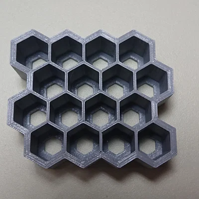 Khay đựng pin AAA dạng tổ ong – Giải pháp sắp xếp pin gọn gàng