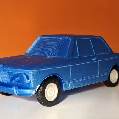 Mô hình xe BMW 2002 tỉ lệ 1:24