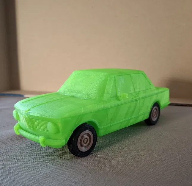 Mô hình xe BMW 2002 tỉ lệ 1:24 - Image 3