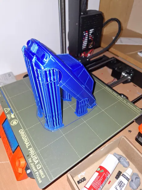 Mô hình xe BMW 2002 tỉ lệ 1:24 - Image 4