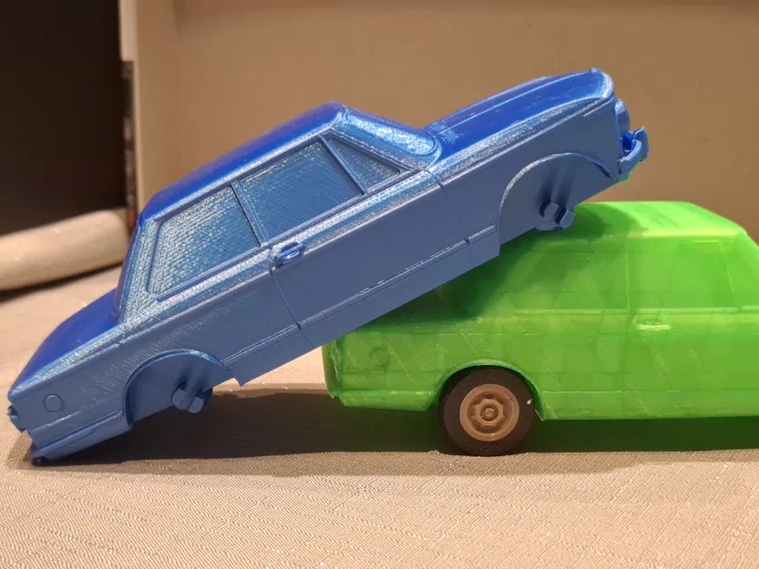 Mô hình xe BMW 2002 tỉ lệ 1:24 - Image 7