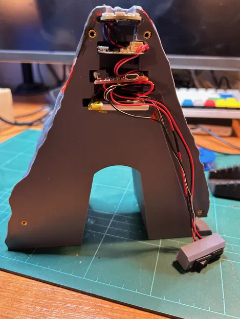 Núi lửa cho đường ray tàu hỏa bằng gỗ (Brio, Ikea) - Image 4