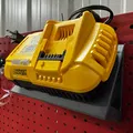 Giá treo tường 45 độ cho bộ sạc nhanh DeWalt bền đẹp - Thumbnail 2