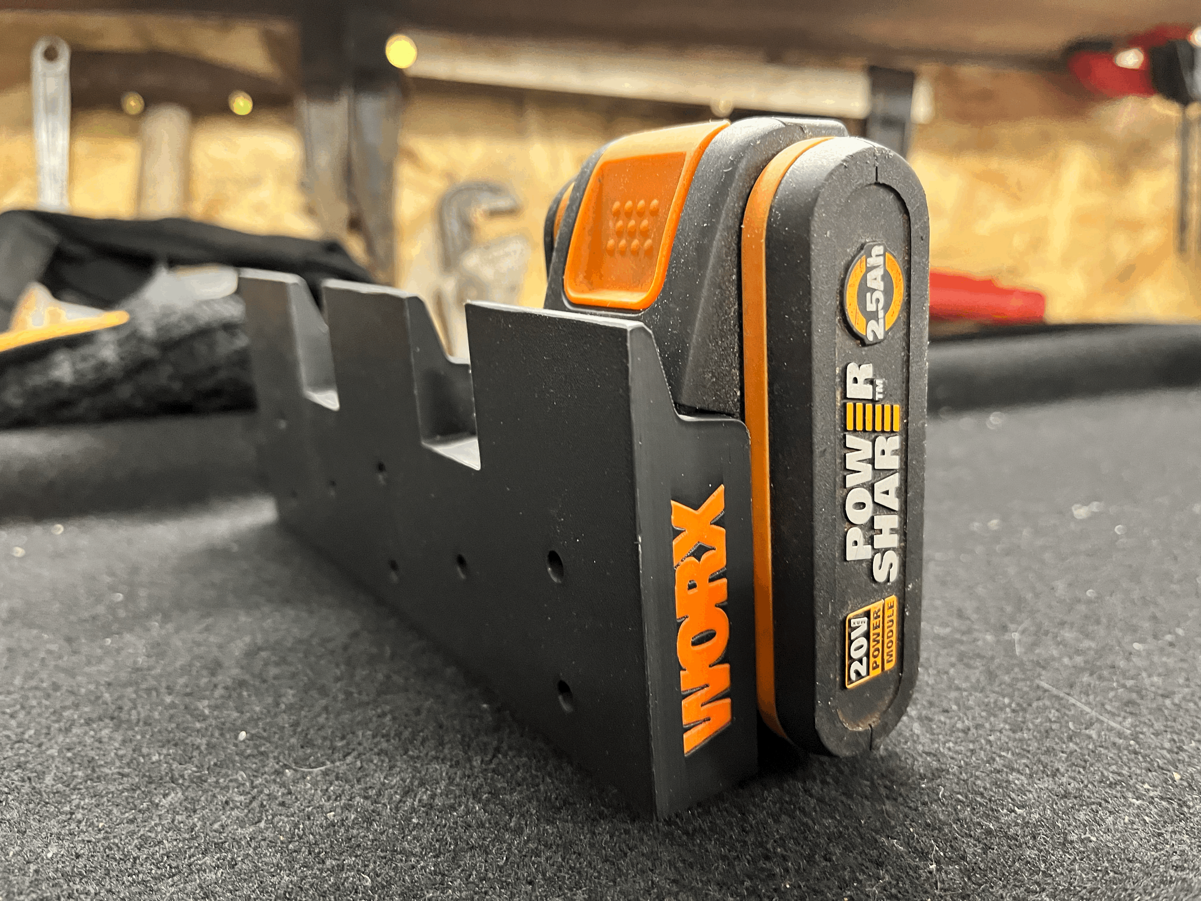Giá treo bộ 3 pin WORX (WORX trio battery holder) - Image 2